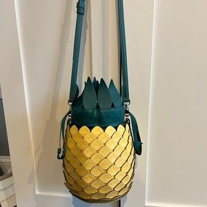 Kate spade pineapple shoulder bag